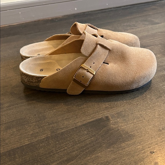 Quince Water Repellent Suede Clog Mule - Picture 3 of 7
